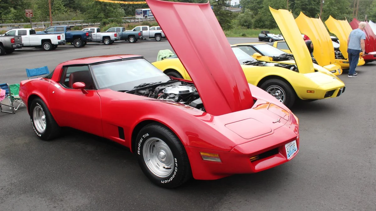 Corvette Generations/C3/C3 1981 Red (3).webp